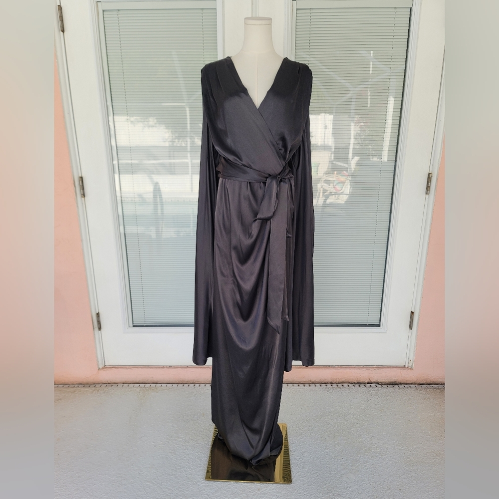 Catherine D'Lish Super Selene Dressing Gown Robe in Black With Satin Storage Bag